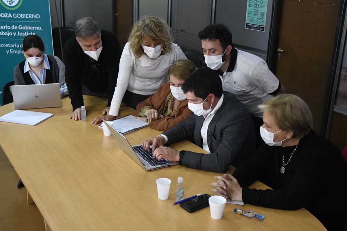 Los profesionales de la salud aceptaron la propuesta del gobierno y levantaron el paro