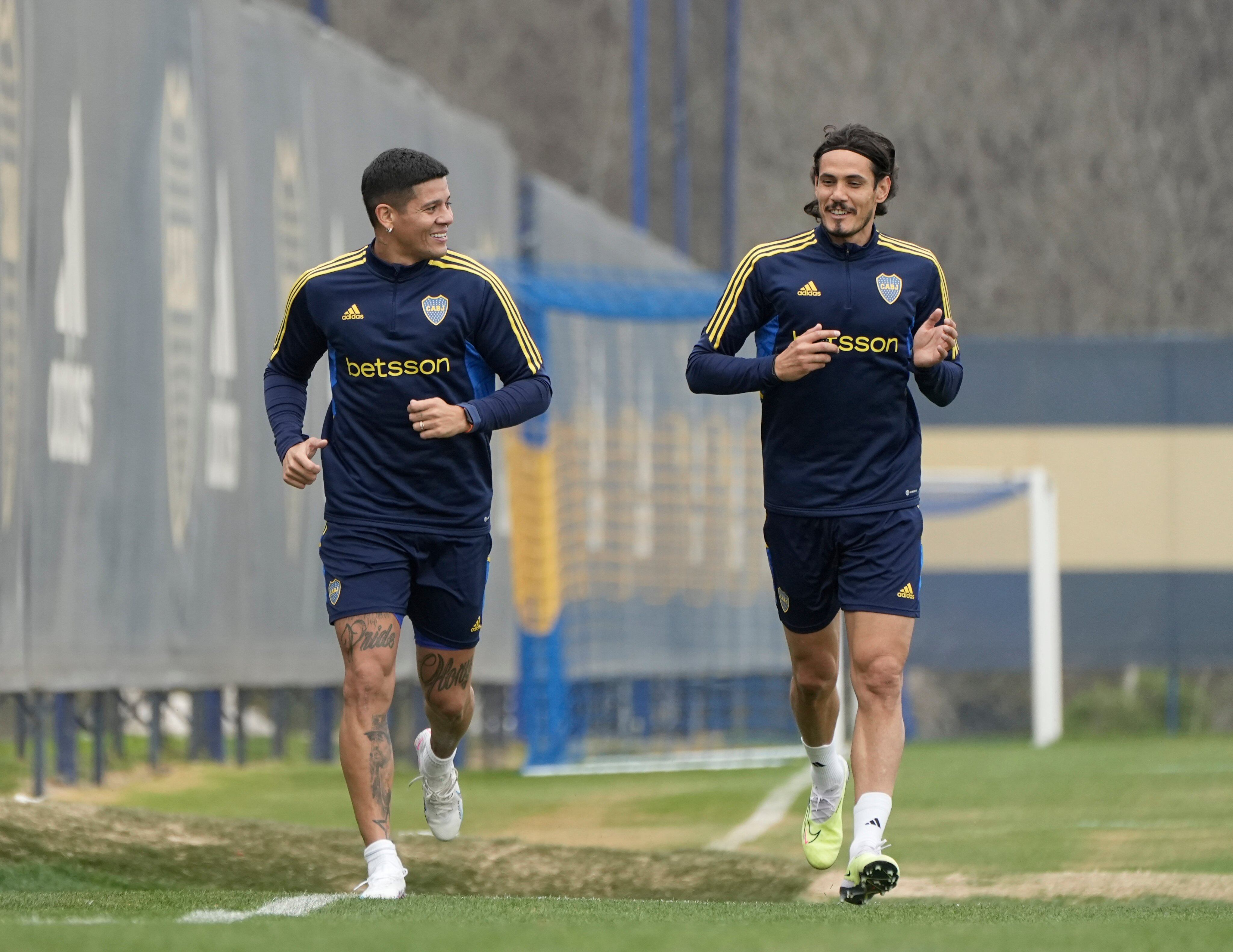 Marcos Rojo y Edinson Cavani, dos opciones para ser titulares en Boca en la vuelta de octavos de la Libertadores contra Nacional. (Prensa Boca)