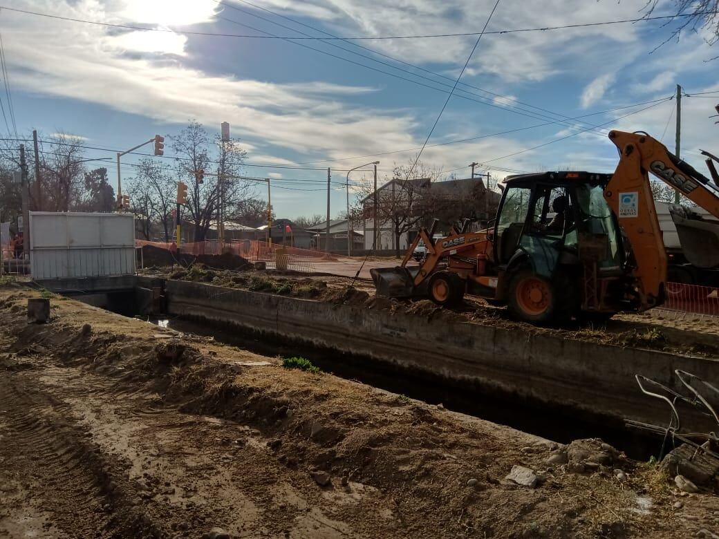 Comenzó la renovación del último tramo del paseo Luis Huerta. 