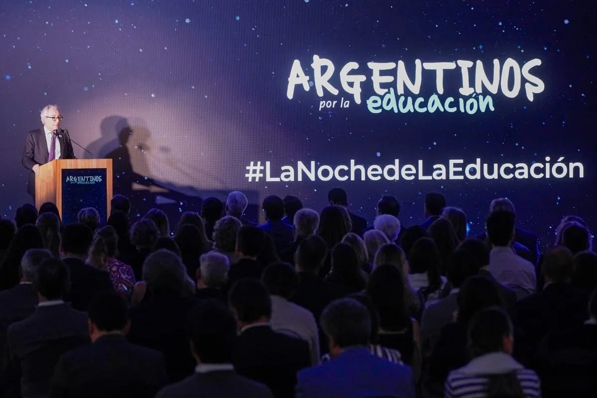 Convocada por la organización Argentinos por la Educación, se realizó en el Palacio Libertad, en Buenos Aires, "La Noche de la Educación".