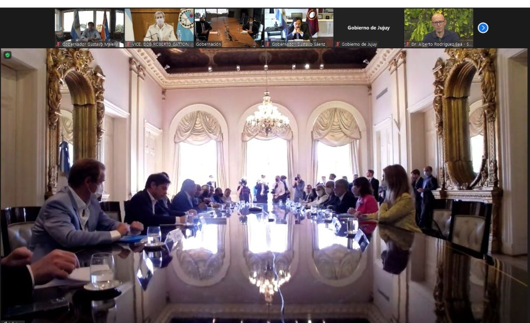 Reunión en Casa Rosada para acordar tareas en los distintos niveles de gestión para el control y abastecimiento de productos de consumo masivo.