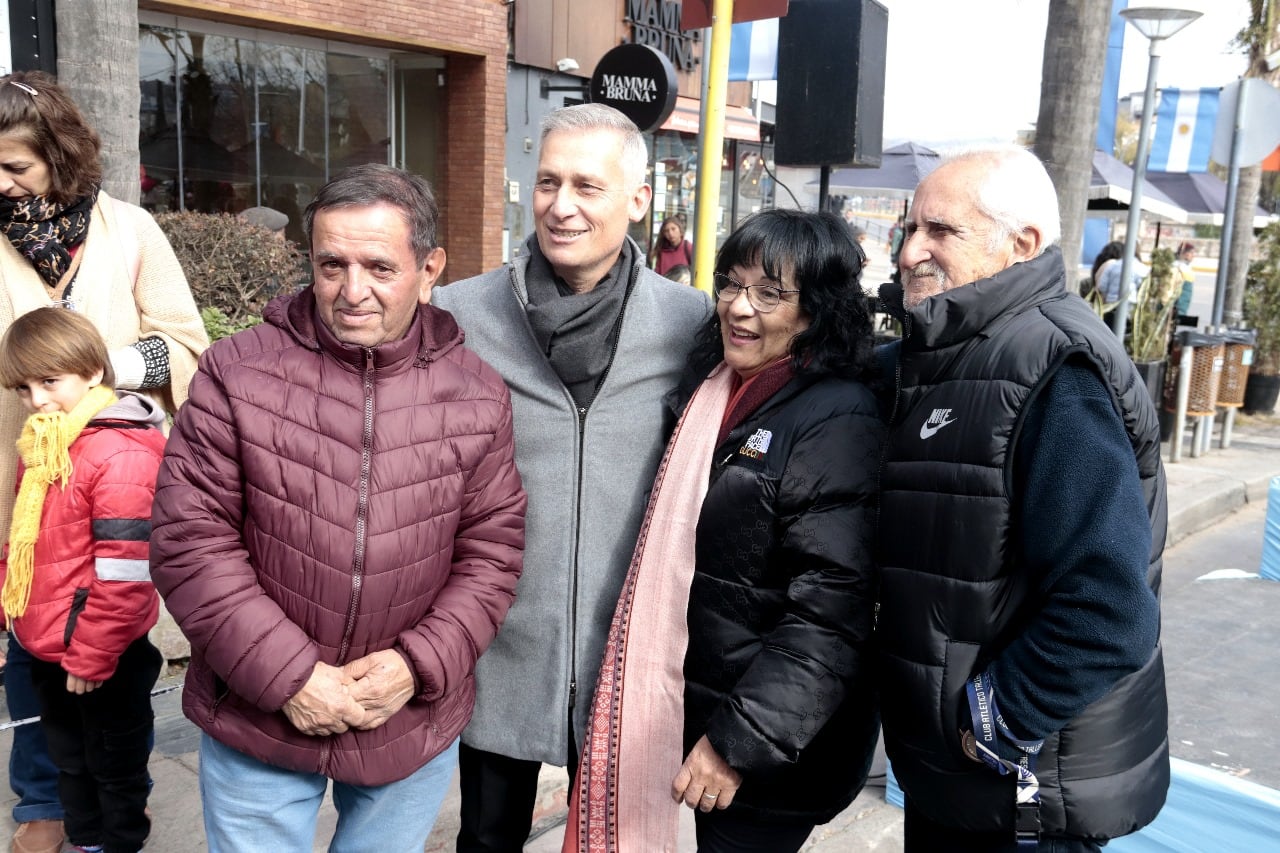 Acto 9 de julio Carlos Paz