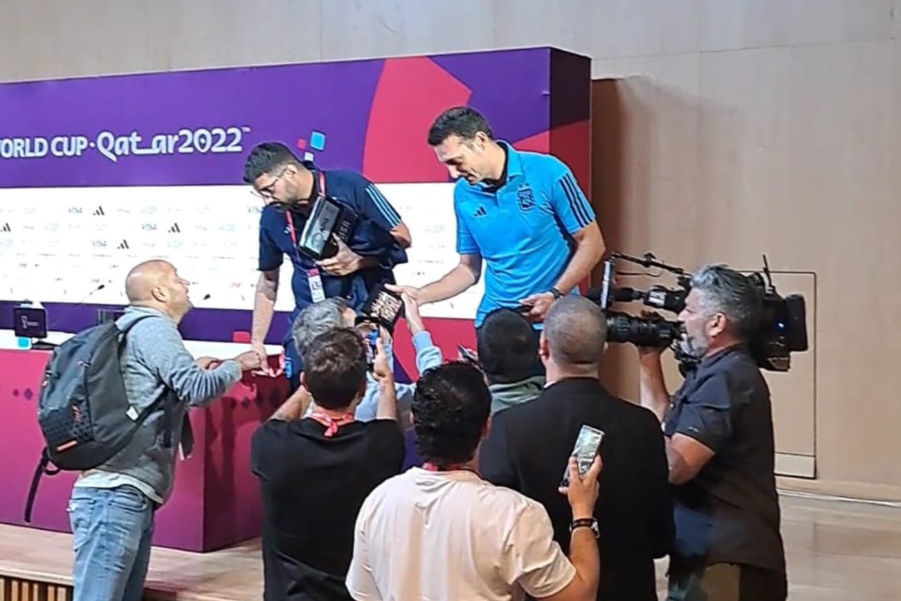 Lionel Scaloni en la conferencia de prensa. 