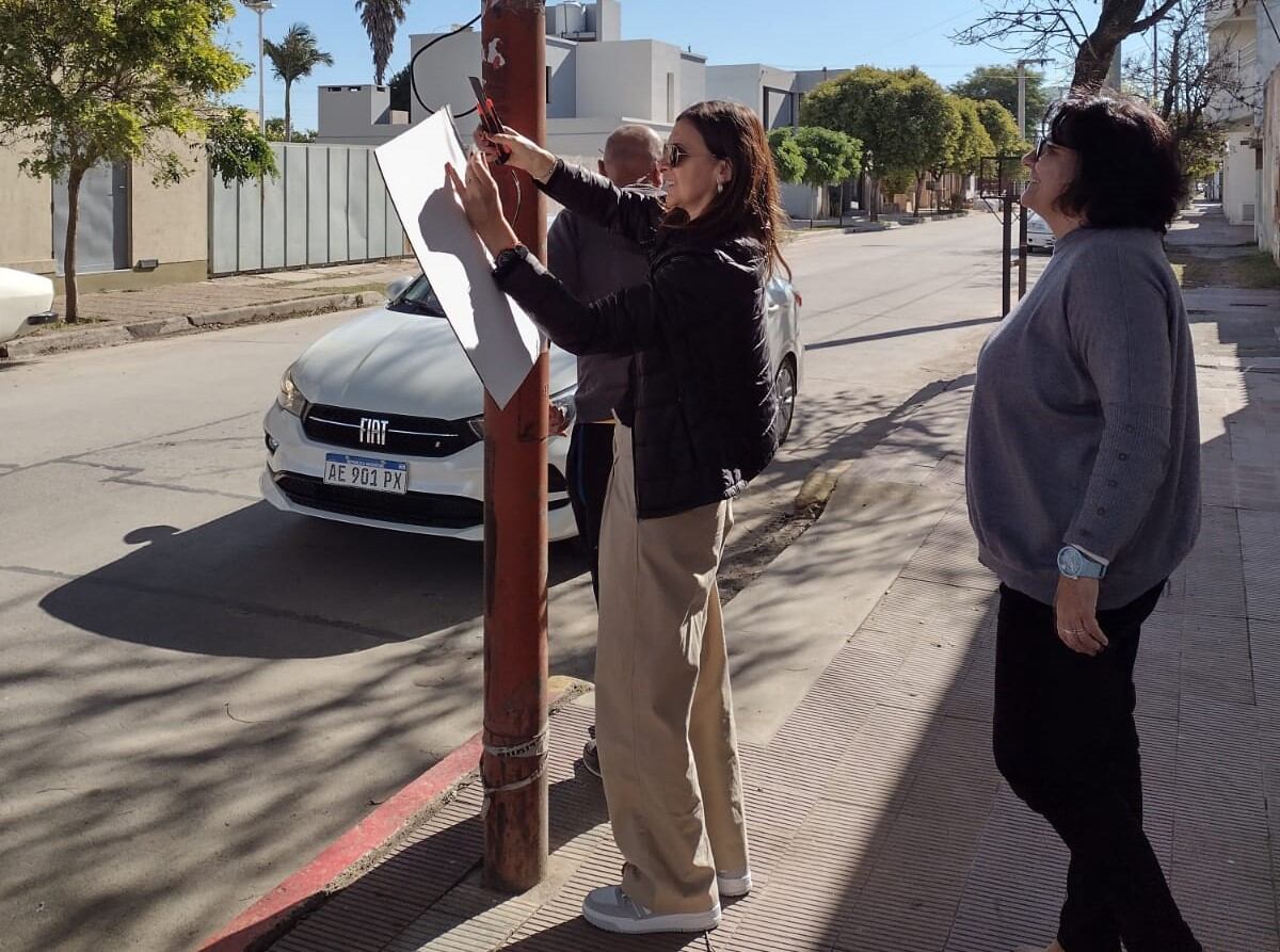 Unidos por Arroyito quitó los carteles de campaña de la Vía Pública