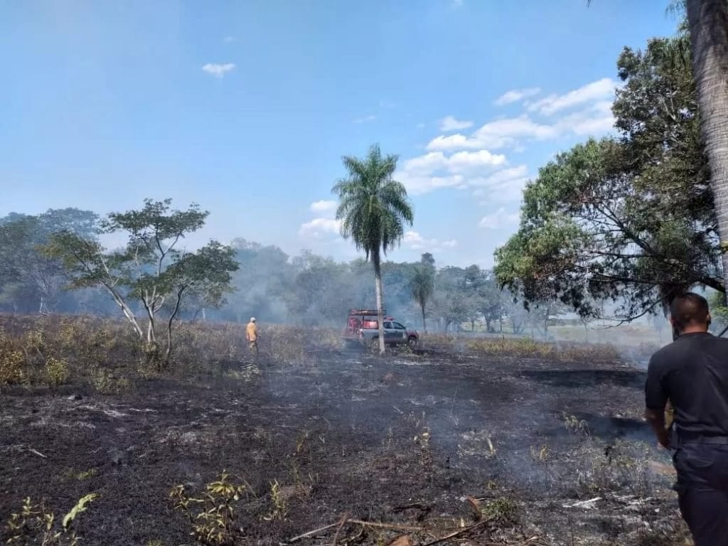 Combatieron focos de incendios en zona centro y sur de Misiones.