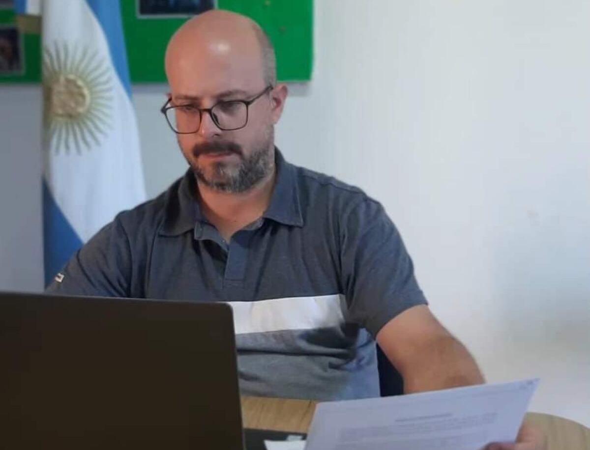 Daniel Medina representó a Coronel Rosales en la audiencia pública del ENARGAS