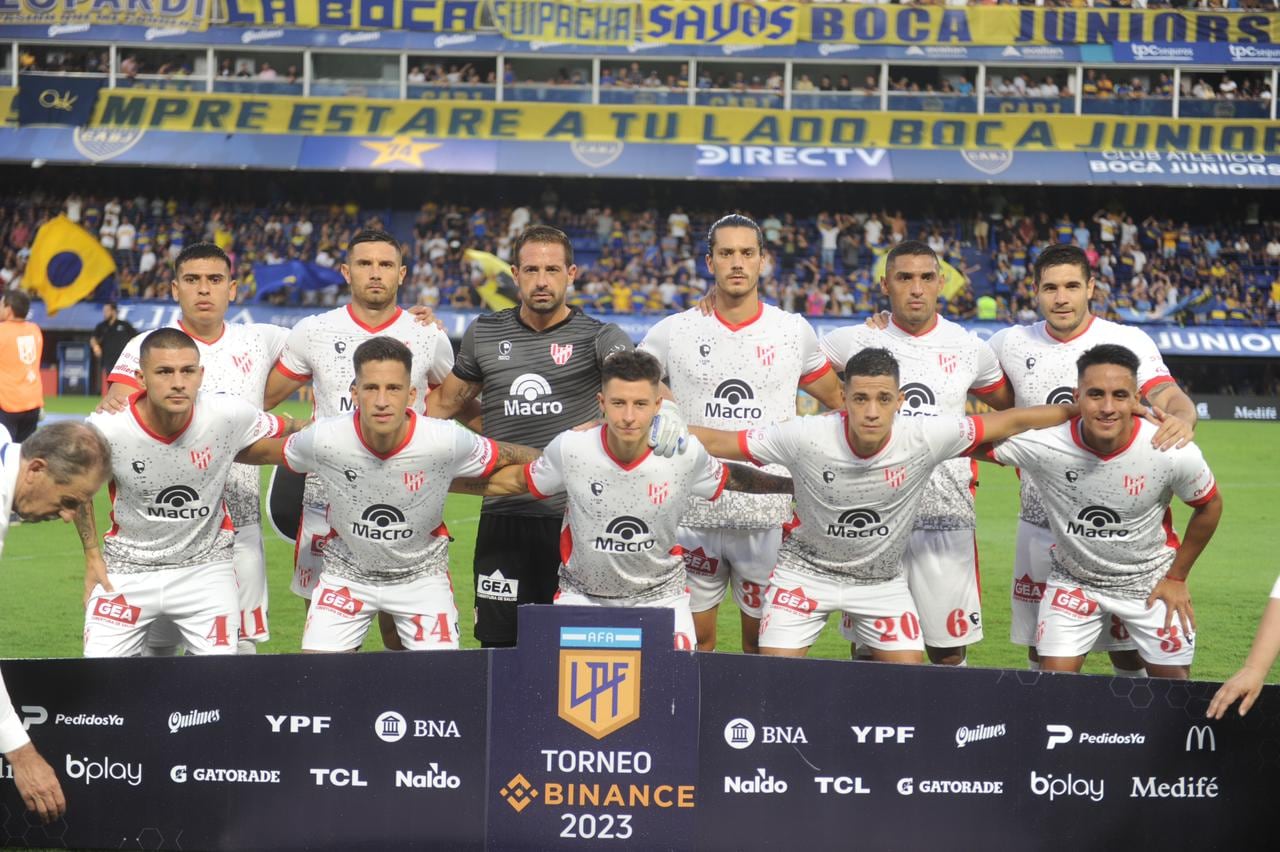 Con su festejo, los albirrojos enmudecieron La Bombonera. Instituto logró un triunfo histórico frente a Boca y a domicilio. (Federico López Claro / La Voz)