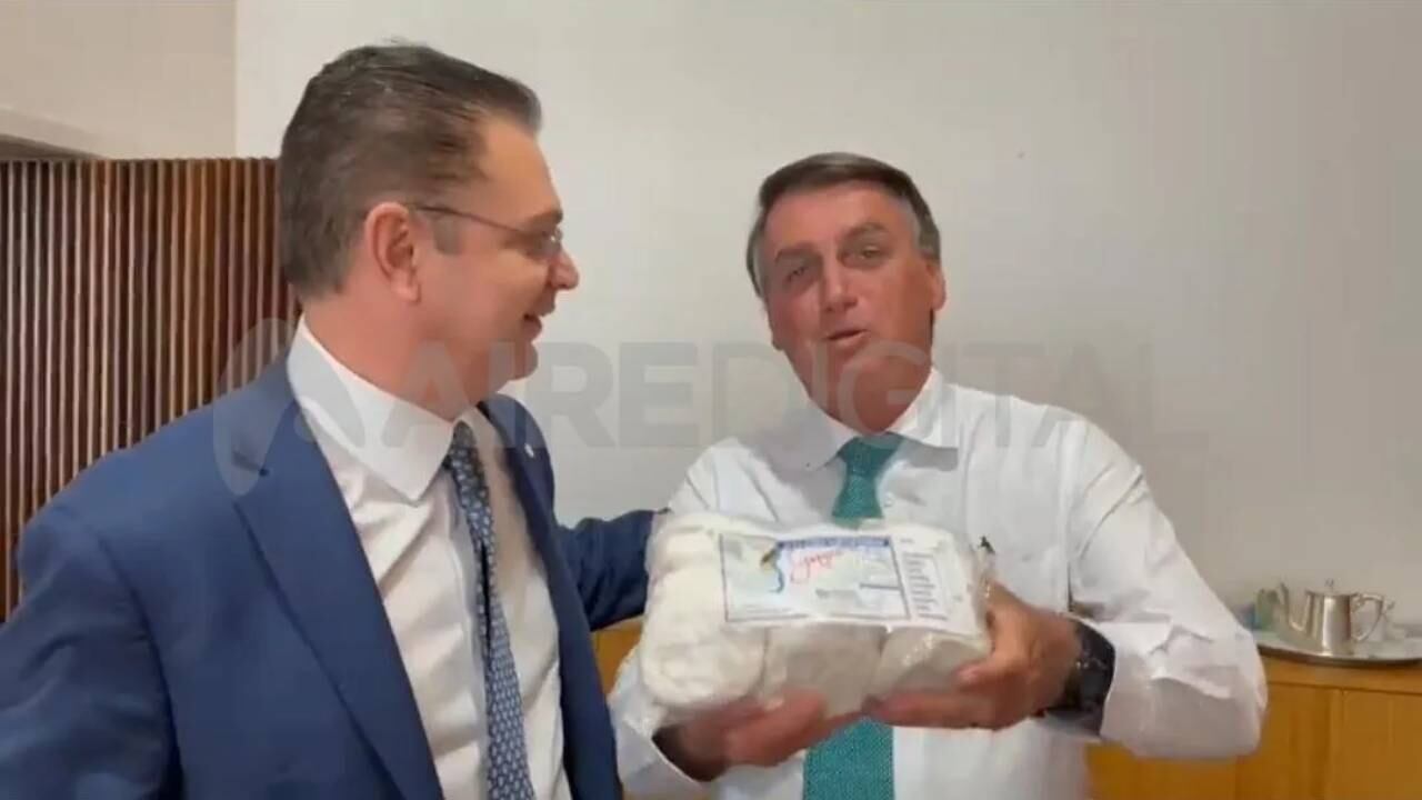 Los alfajores santafesinos que recibió Jair Bolsonaro de regalo