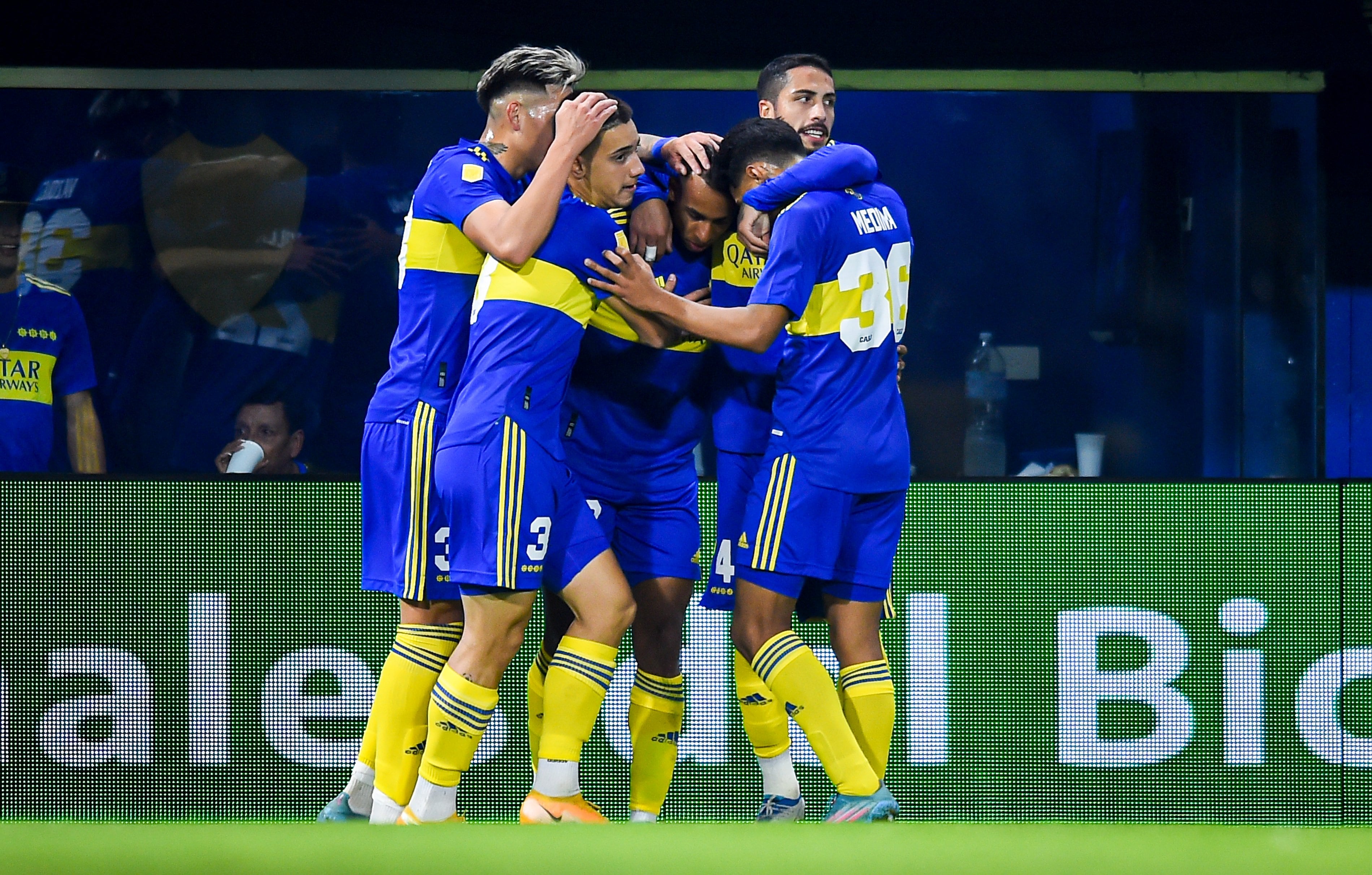 Boca venció por 2 a 1 a Arsenal por la primera fecha del Torneo de la Liga Profesional.