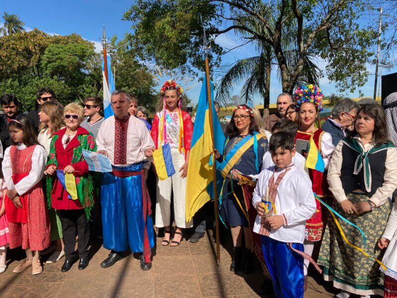 Eldorado: brindaron homenaje a inmigrantes en la Plazoleta de las Naciones.