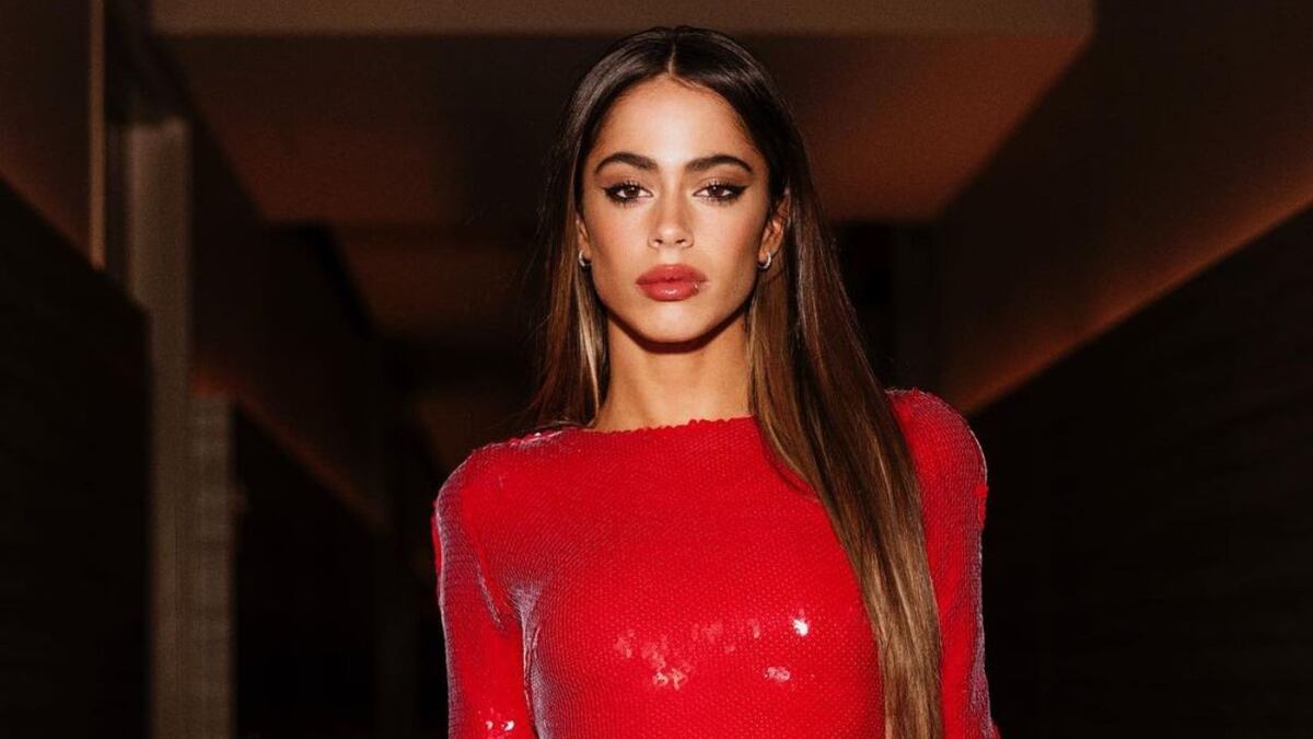 Más osada que nunca, Tini Stoessel posó sin corpiño: “Me gusta jugar con los looks”