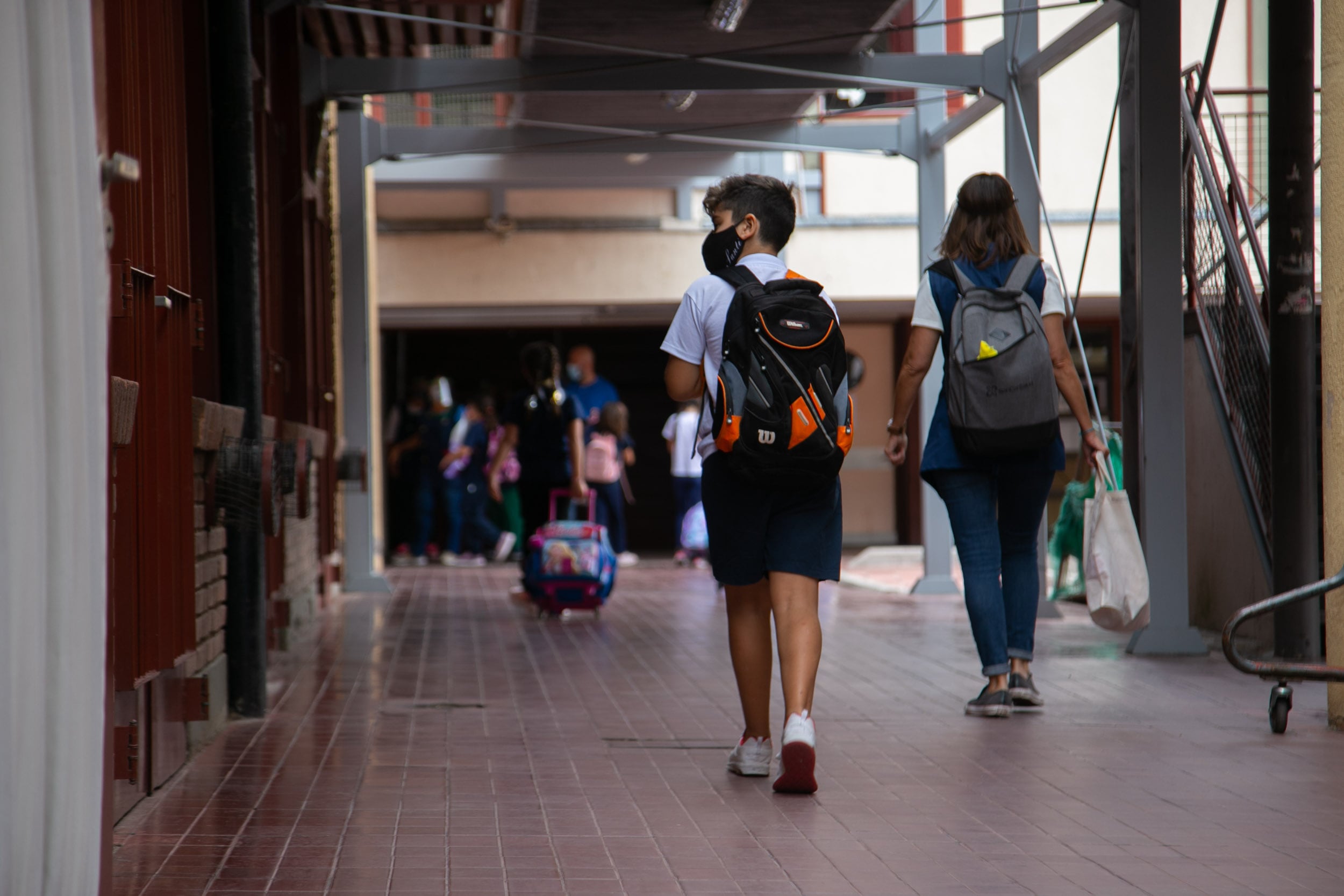 La Escuela Carmen Vera Arenas regresó a la presencialidad con una cuidada y original propuesta para garantizar los protocolos.