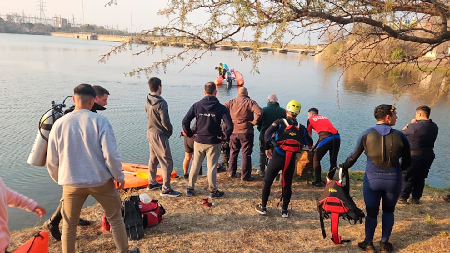 Un hombre fue encontrado sin vida en un lago de Río Tercero.