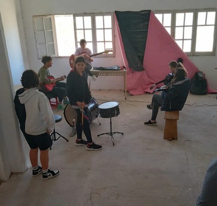 Taller de Música y de Artísticas en Reta