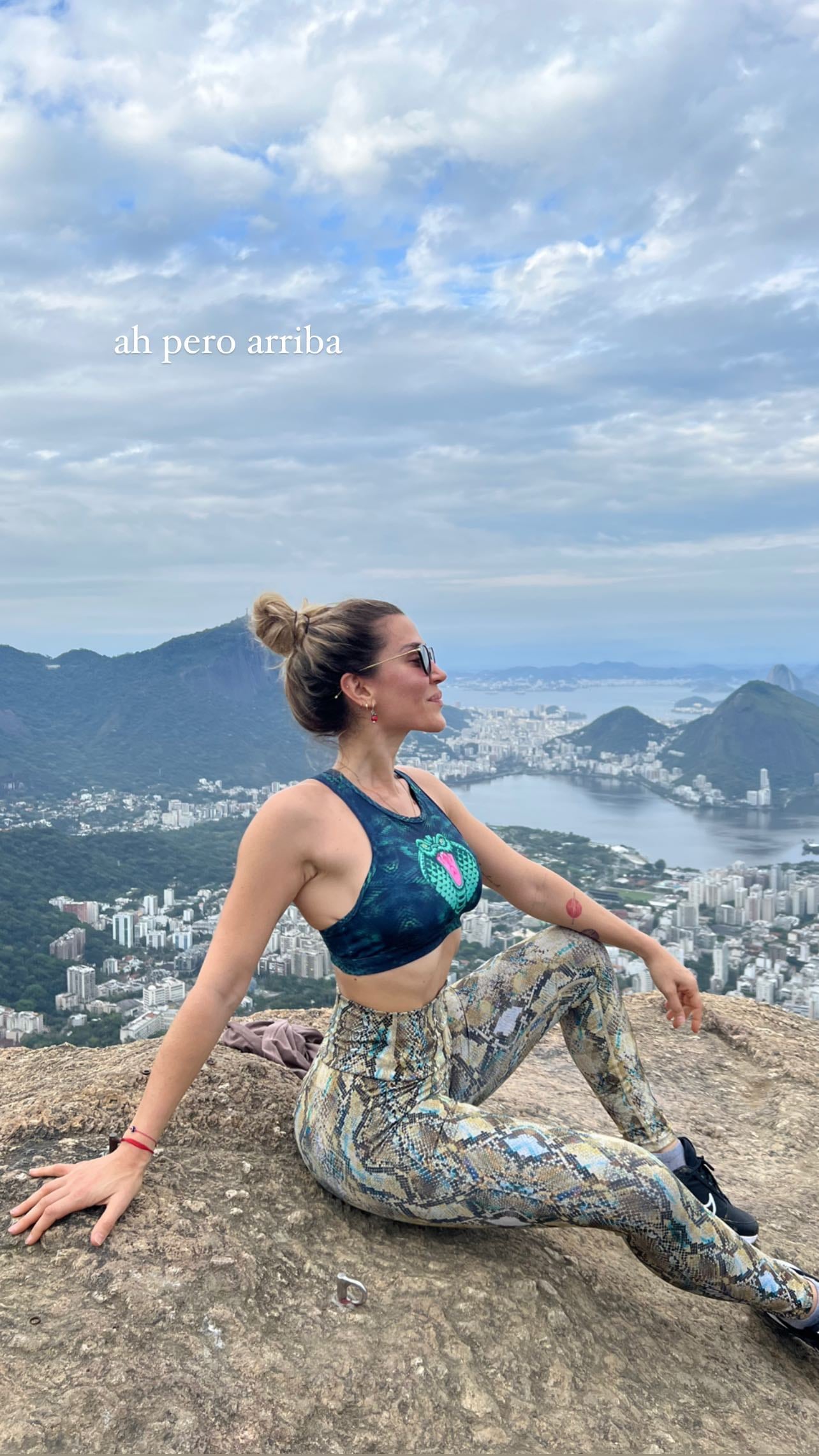 La sensual foto de Jimena Barón en la cima