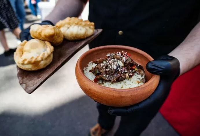 Uno de los platos que encontrarás en la Feria Francesa de Recoleta.