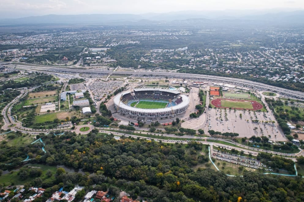 El estadio Mario Alberto Kempes se alista para el partido de este martes 30 de abril.