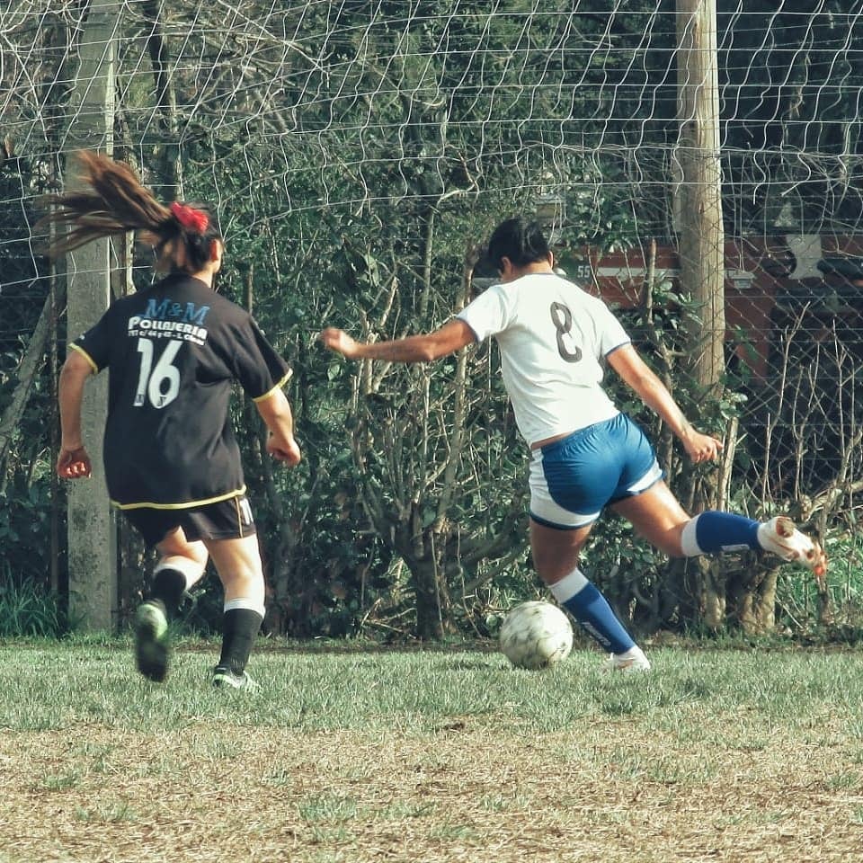 Micaela Álvarez Castillo, la futbolista platense que lucha por volver a caminar.