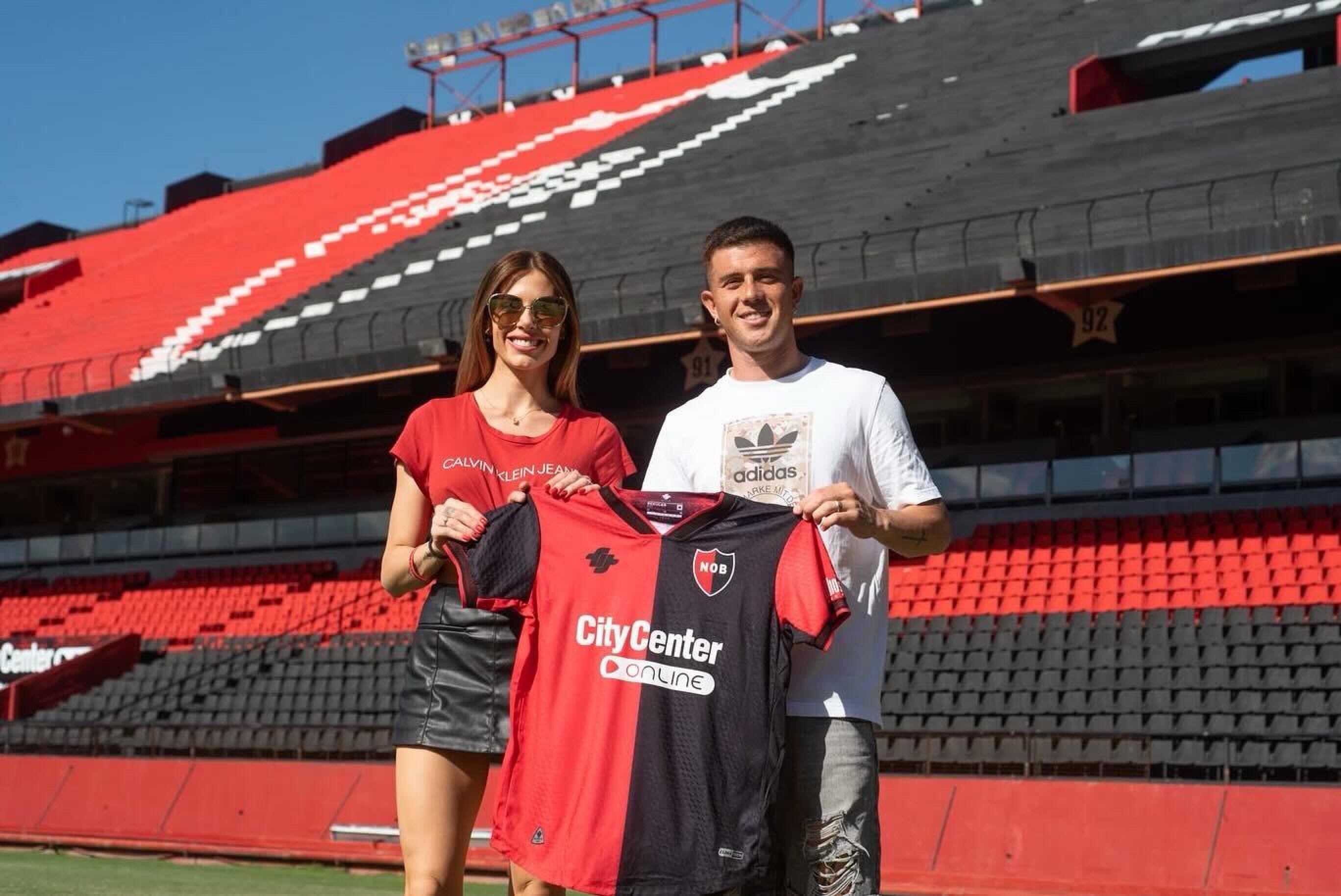 La modelo uruguaya es esposa del jugador de Newell's