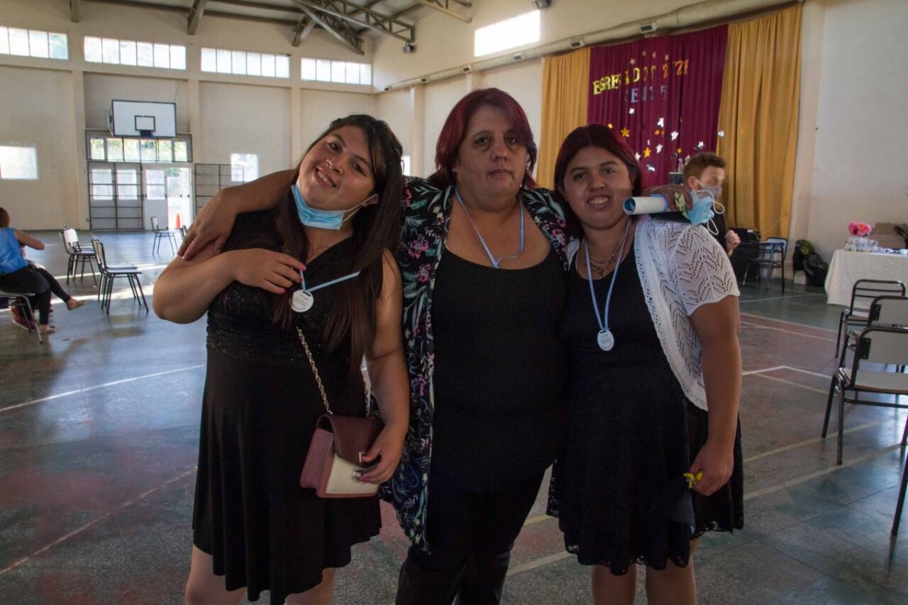 Mabel y sus dos hijas, Priscilla y Micaela.