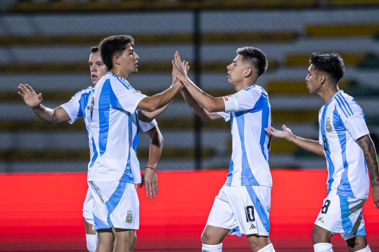 Argentina iguala 1-1 ante Colombia, este domingo, por la segunda jornada de la Zona B del Sudamericano Sub-20. (Prensa Argentina)