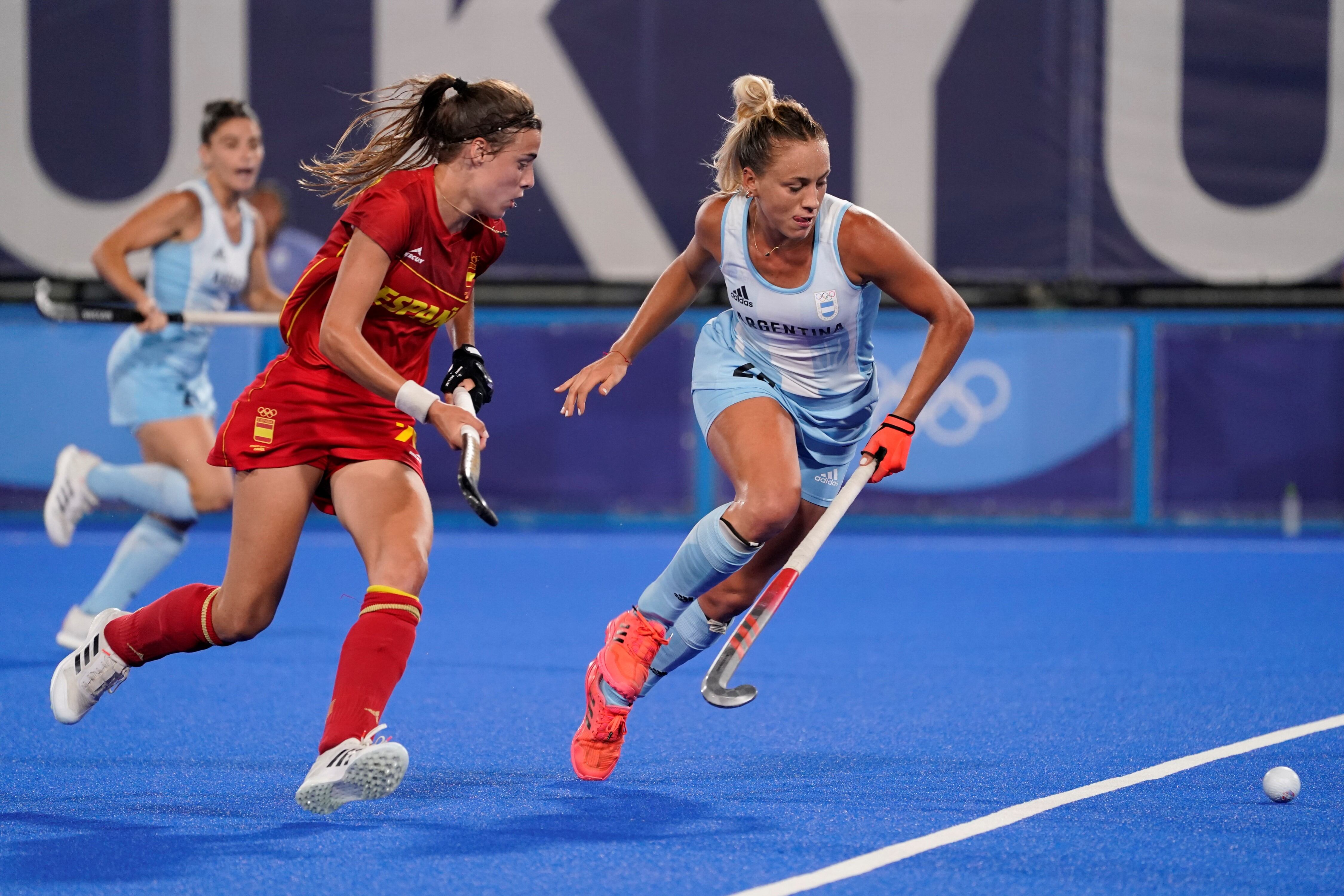 A la cordobesa Jankunas le cometieron el penal que terminó en la goleada de Las Leonas sobre España. (Foto: AP)