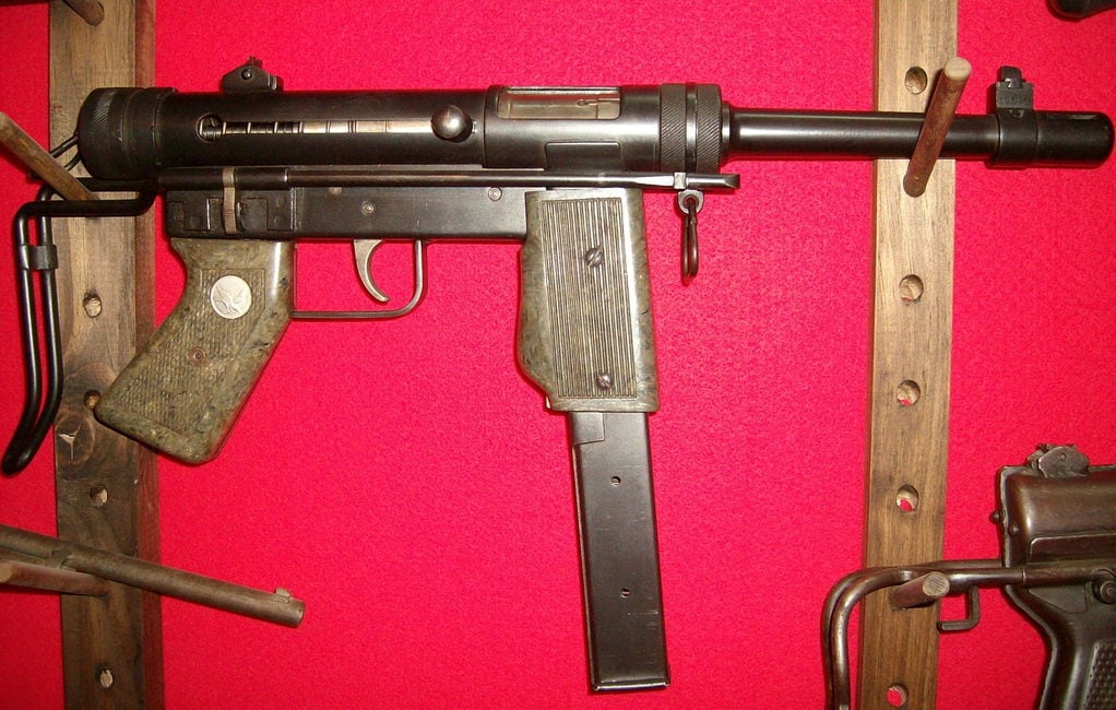 Subfusil Halcón modelo ML63 usada en la Guerra de Malvinas