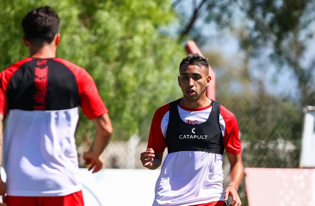 El delantero Matías Godoy, con chances de ser titular en Instituto. (IACC).