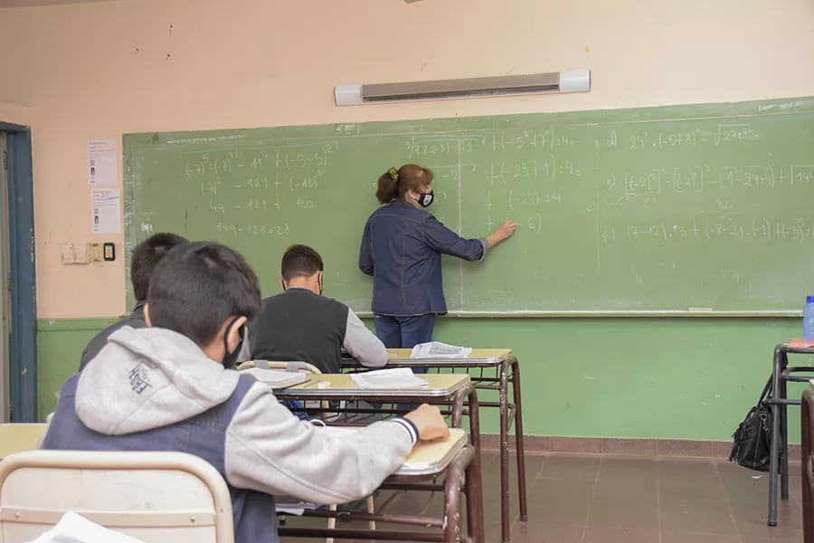 Sin casos intraescolares y escalonado aumento de asistencia durante la vuelta a clases en Misiones