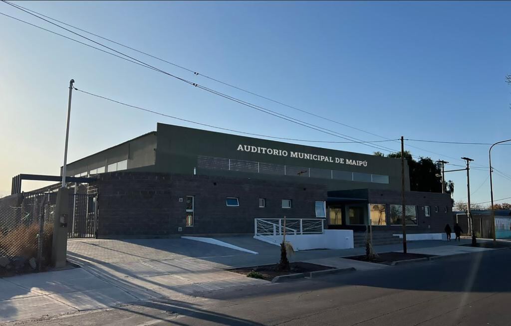 Auditorio en Maipú Marciano Cantero.