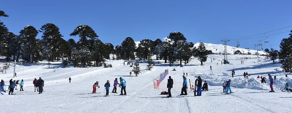 En Caviahue se puede hacer todo tipo de actividades, como esquiar.