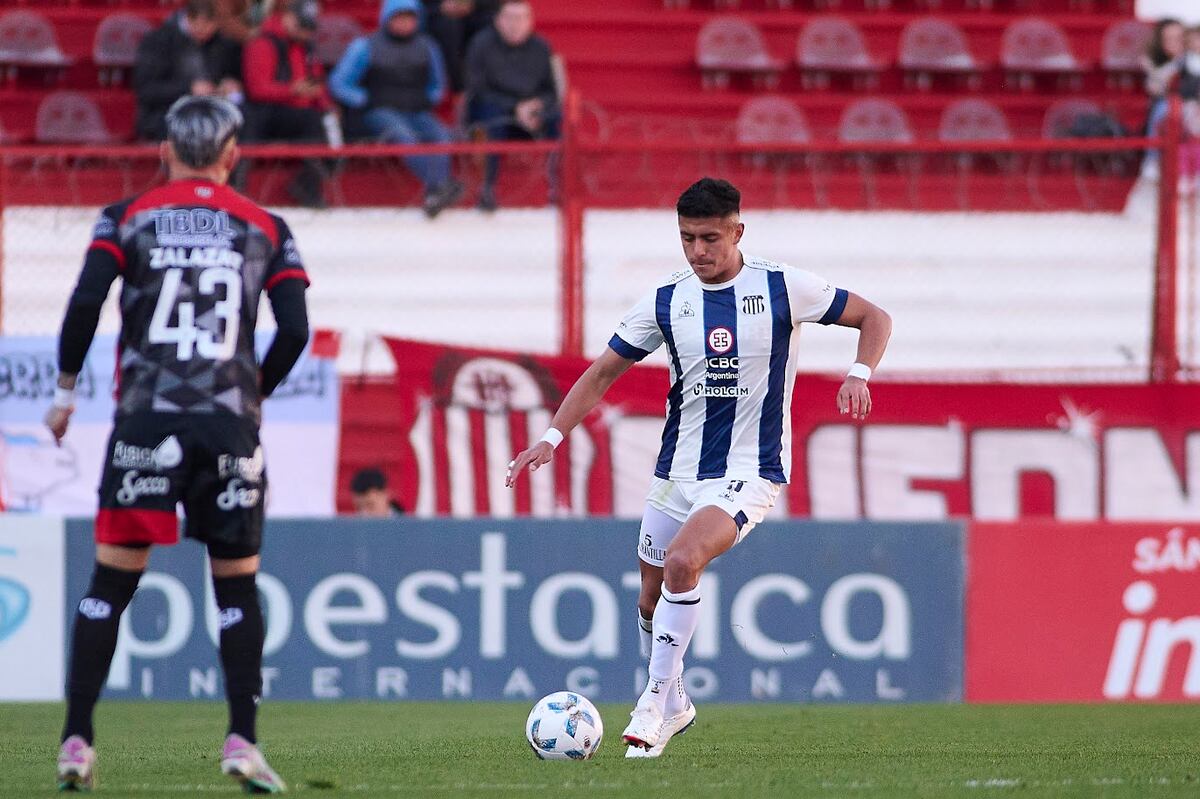 Con un golazo de Galarza, Talleres igualó a 1 con Barracas Central por la fecha 10