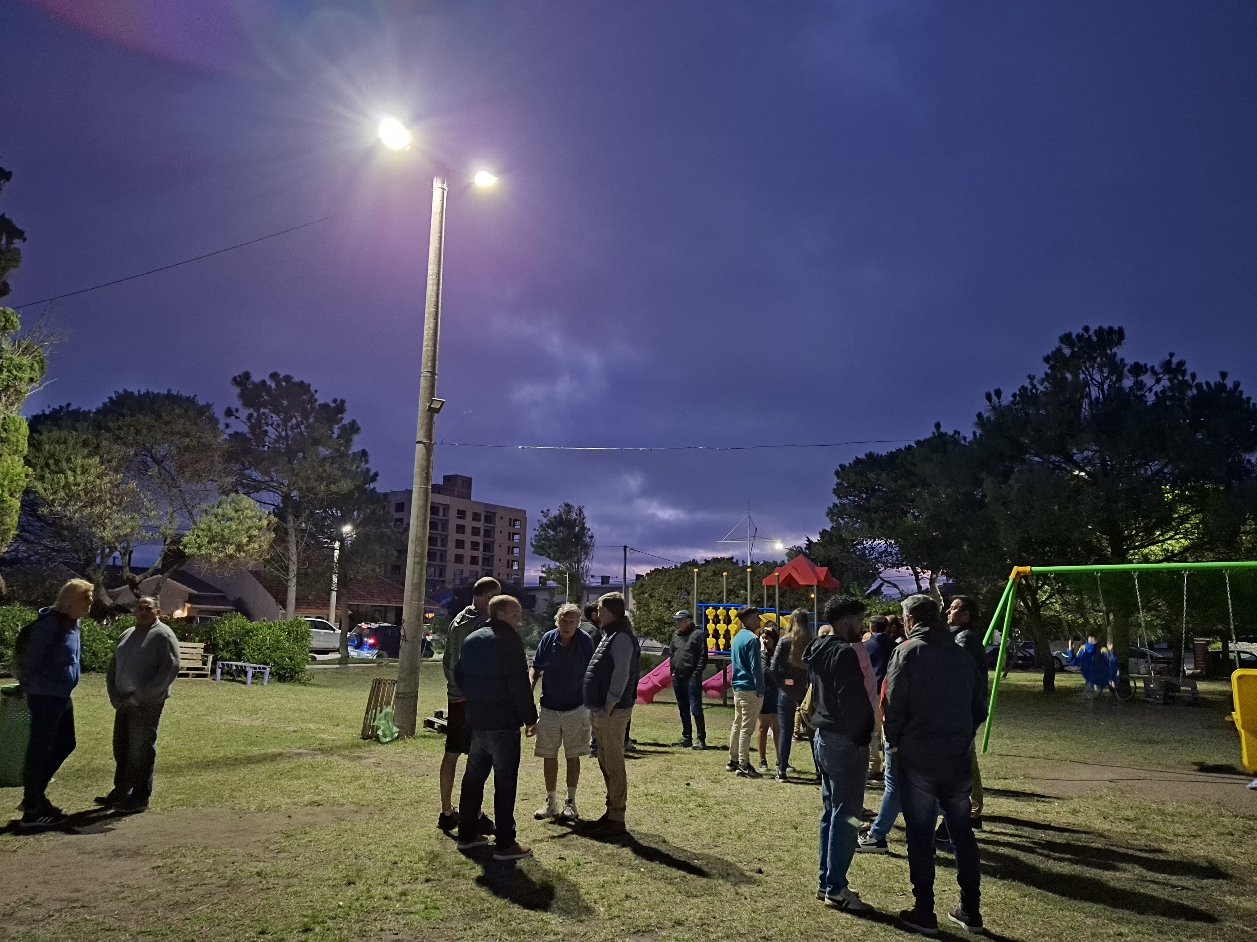 Se inauguraron las luces led en Claromecó y Dunamar