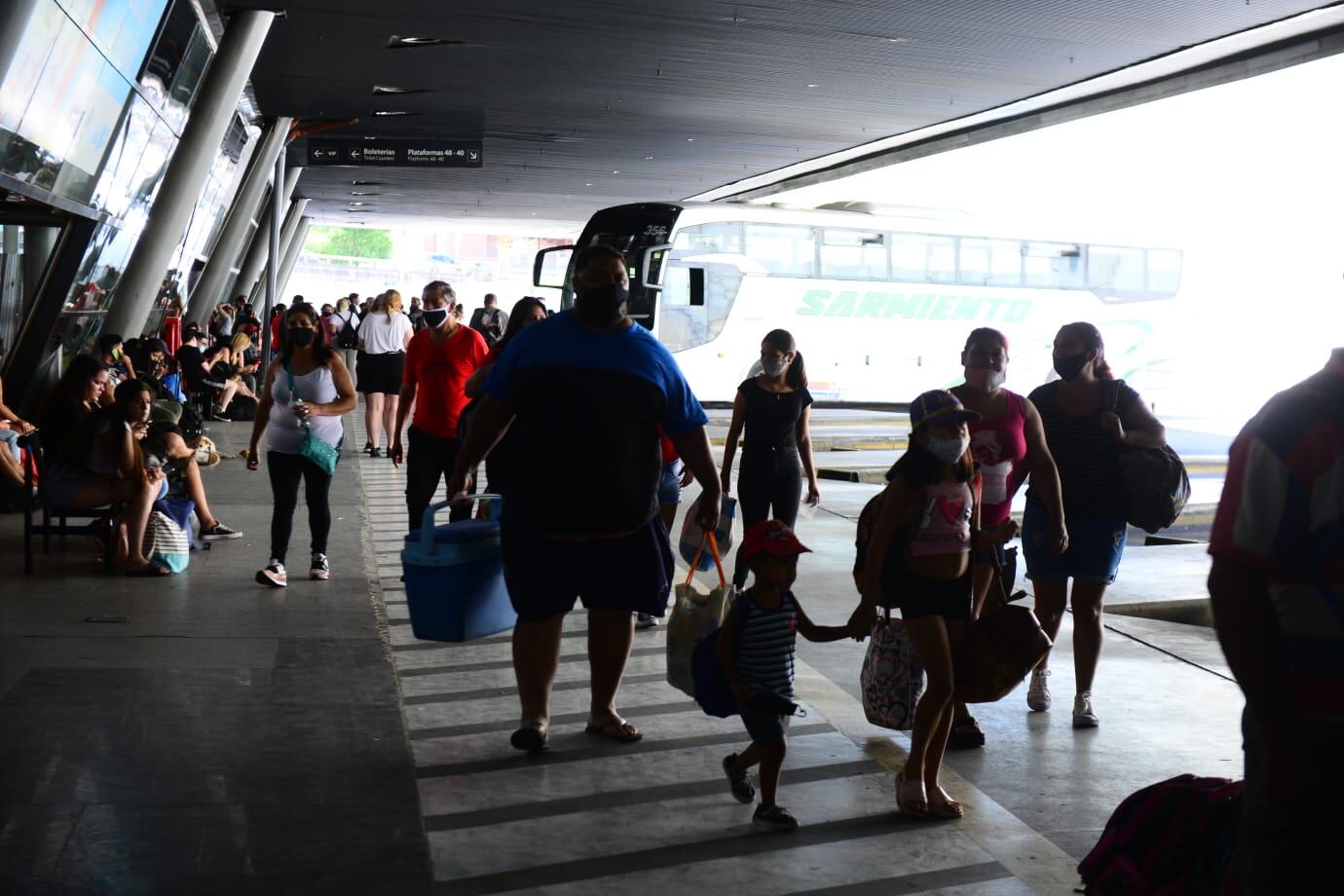 Incontables familias embarcaron con destino a algún río o balneario de Córdoba.