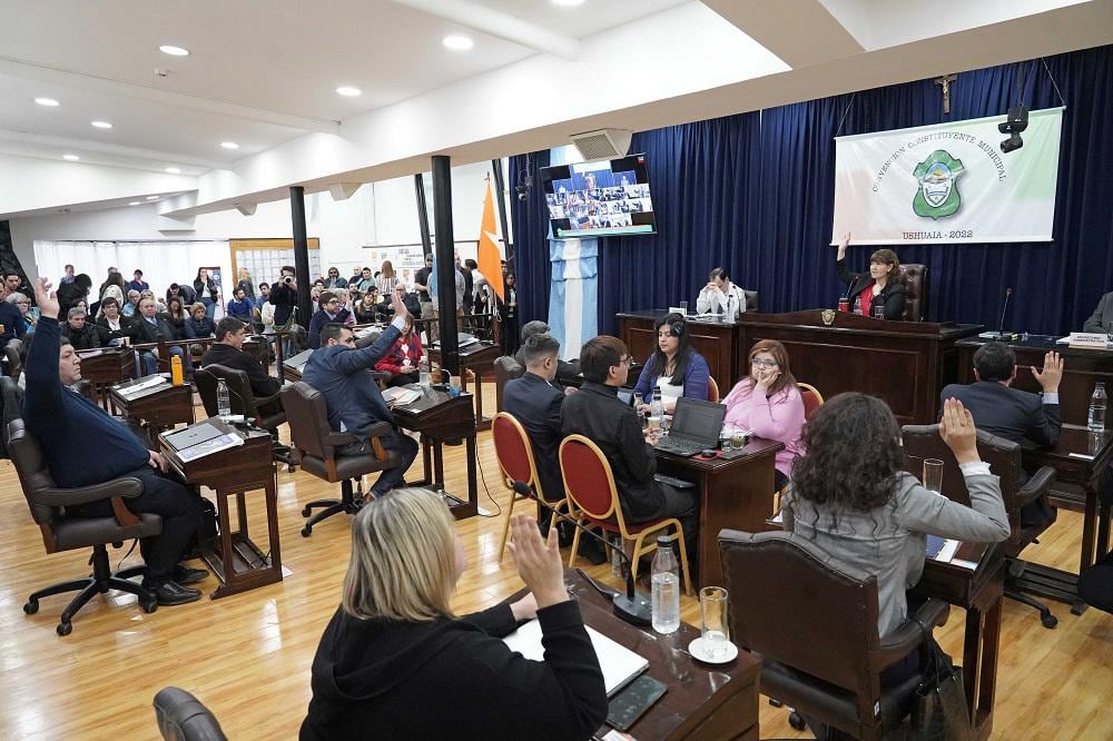 Convención Constituyente en el edificio de la Legislatura Provincial, Yaganes 595.