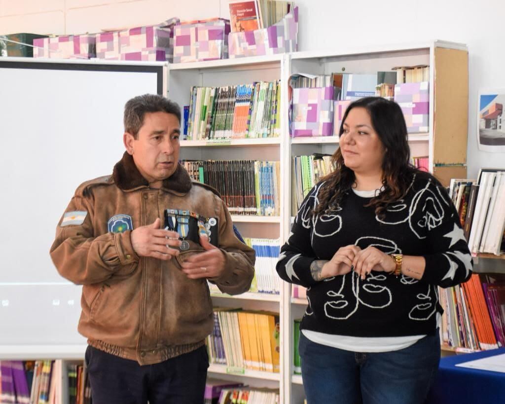 Reconocieron al colegio Sábato por el compromiso con la Causa Malvinas