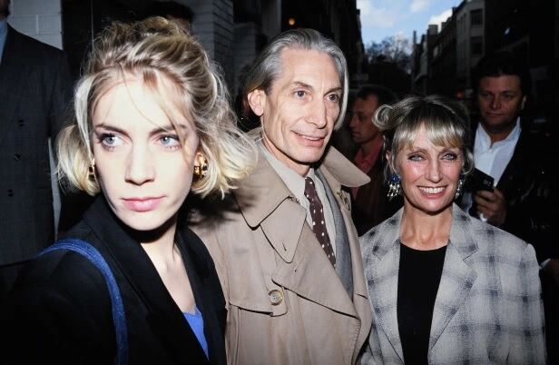 Charlie Watts, Shirley Ann Shepherd y su hija, Seraphina.