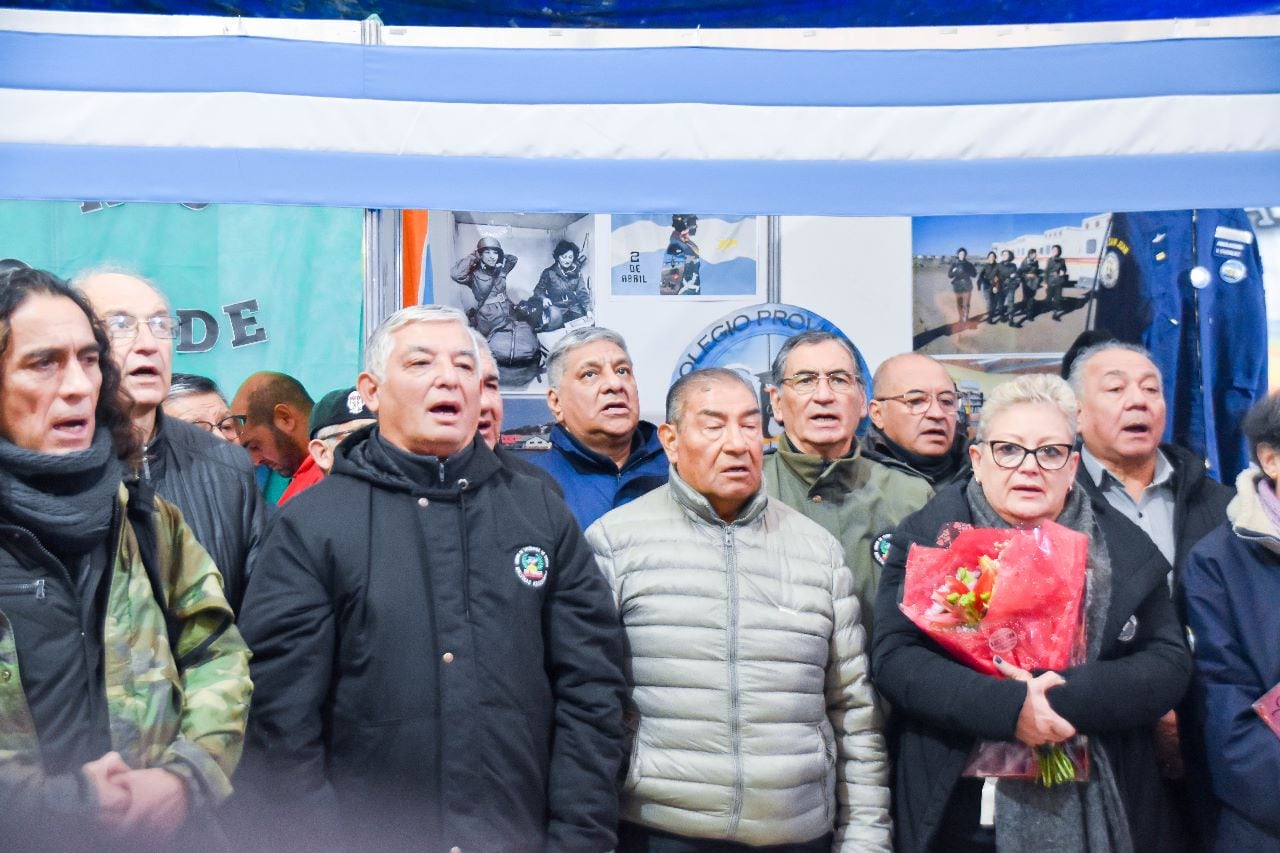 Gobierno acompañó la inauguración de la Carpa de la Dignidad en Río Grande