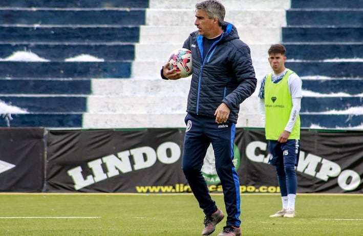 Gabriel Gómez, técnico de la Lepra mendocina.