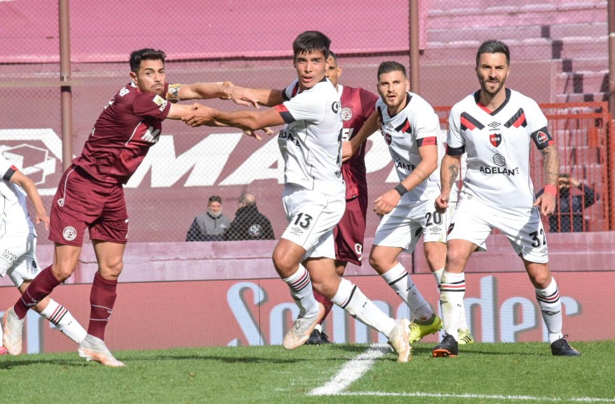 Newell’s venció 2 a 1 a Lanús en la Fortaleza y recuperó la alegría