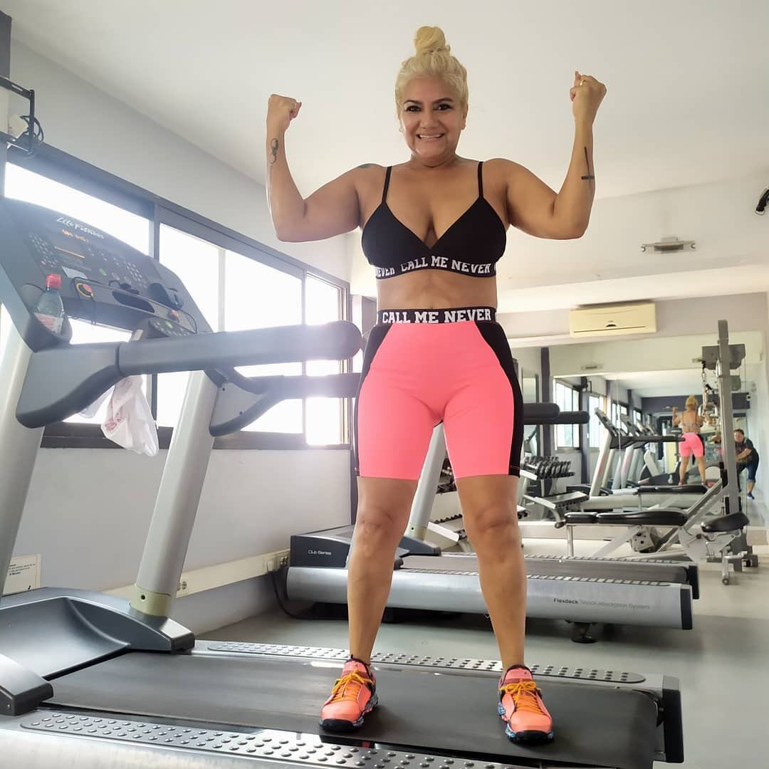 La cantante ha compartido fotos y videos de sus entrenamientos.