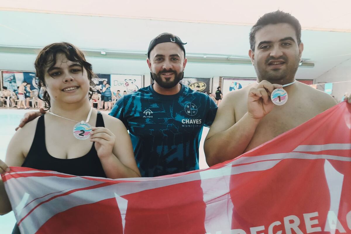 El equipo de natación PCD de Gonzales Chaves obtuvo medallas en un torneo nacional