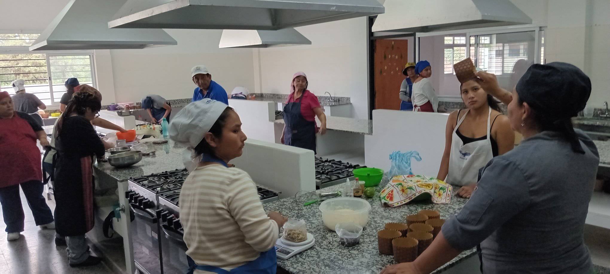 El curso de Pastelero se dictará en el Turno Tarde en el ciclo lectivo 2025 de la Escuela Profesional nº 13 "Damas Mendocinas".