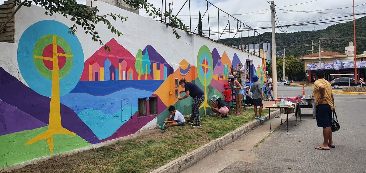 Mural de Mario Lange en Carlos Paz.