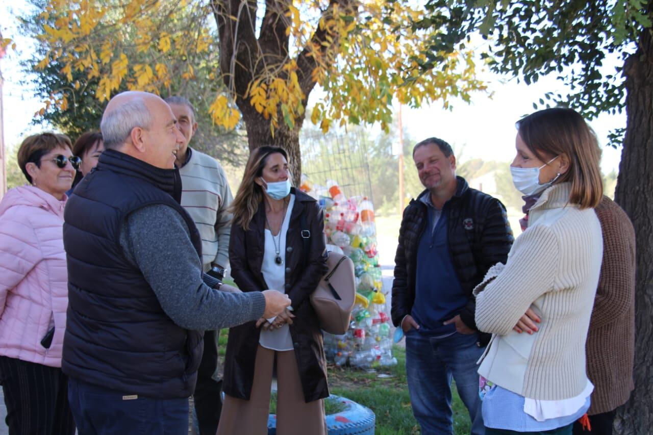 Aporte municipal a establecimientos educativos de Cascallares