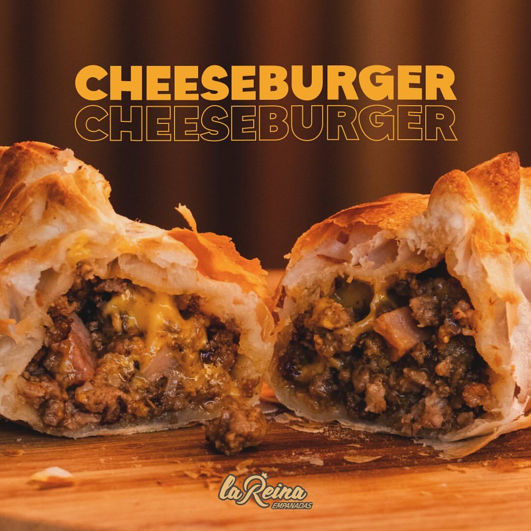 La Reina empanadas y su variedad de cheeseburger.