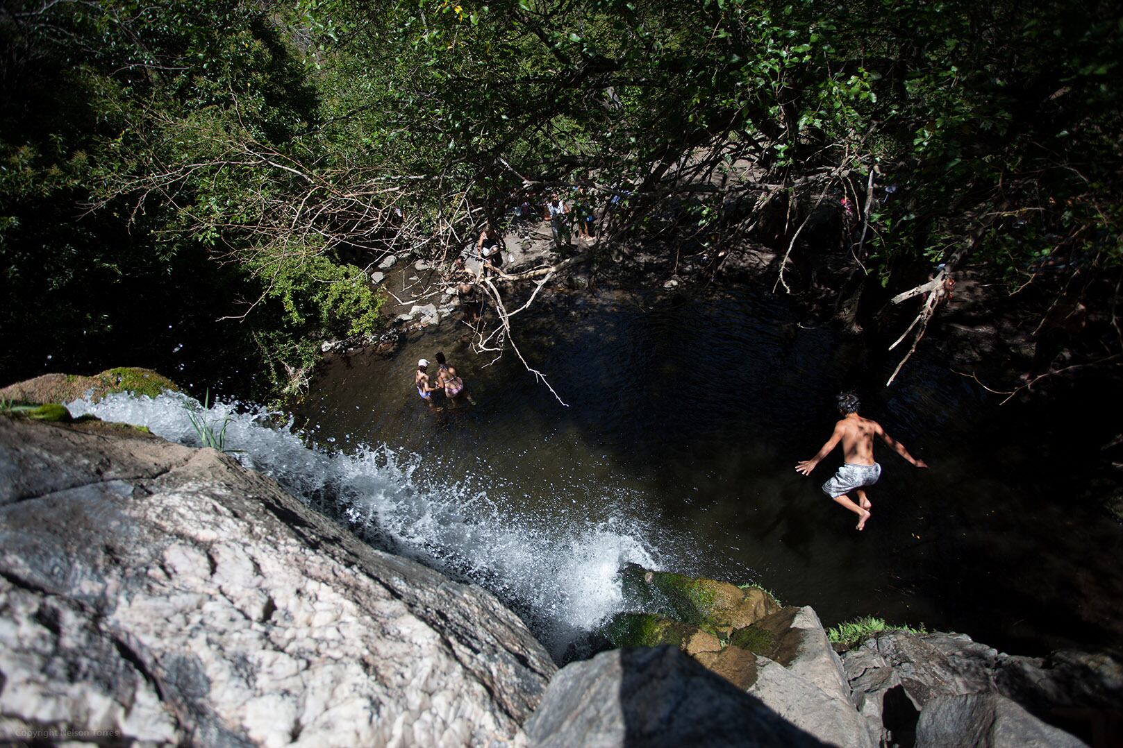 Salto de aguas cristalinas en Santa Rosa de Calamuchita.