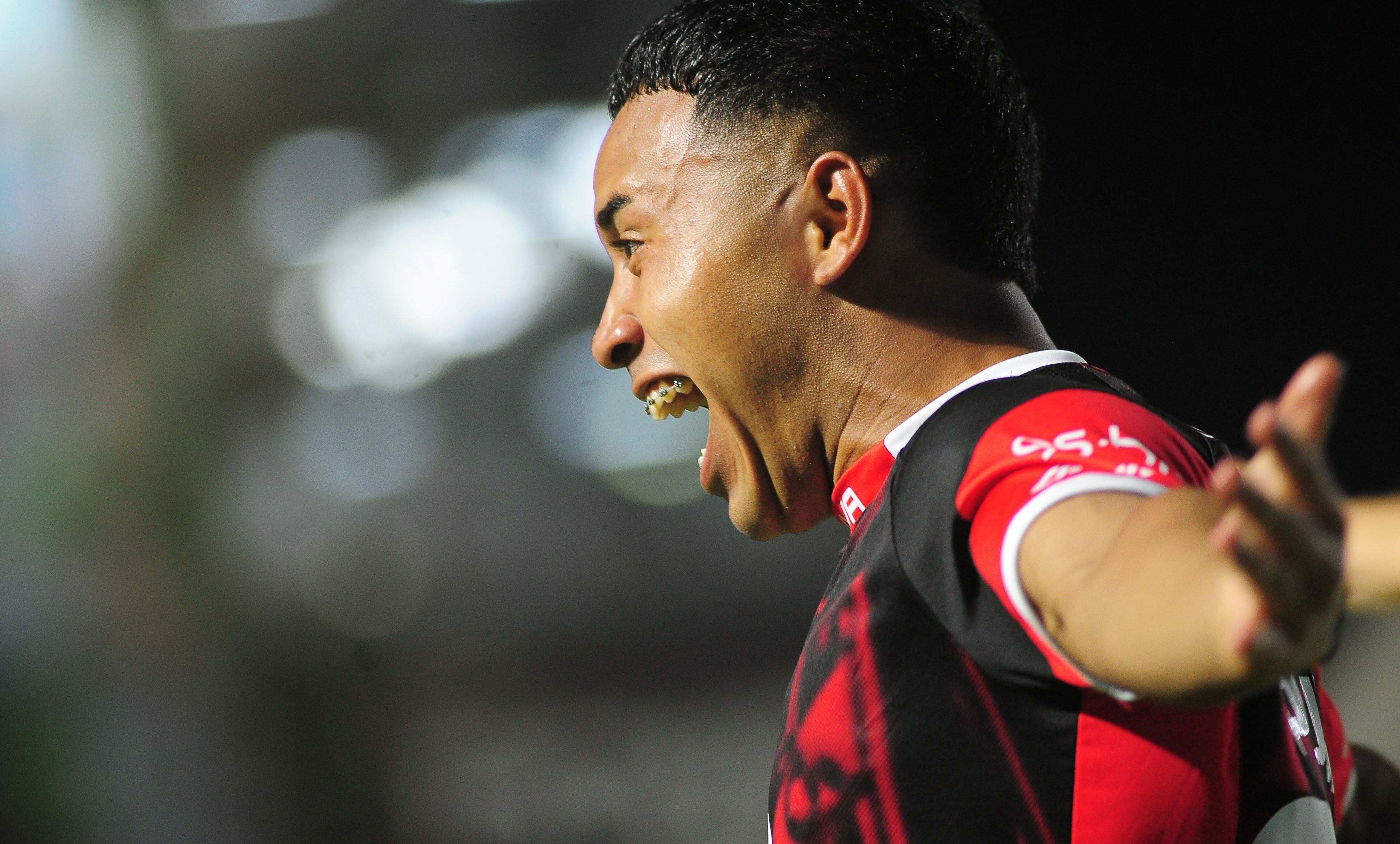 Damián Puebla, autor de dos goles para Instituto en el partido ante Banfield por la Copa de la Liga Profesional 2024. (Fotobaires)