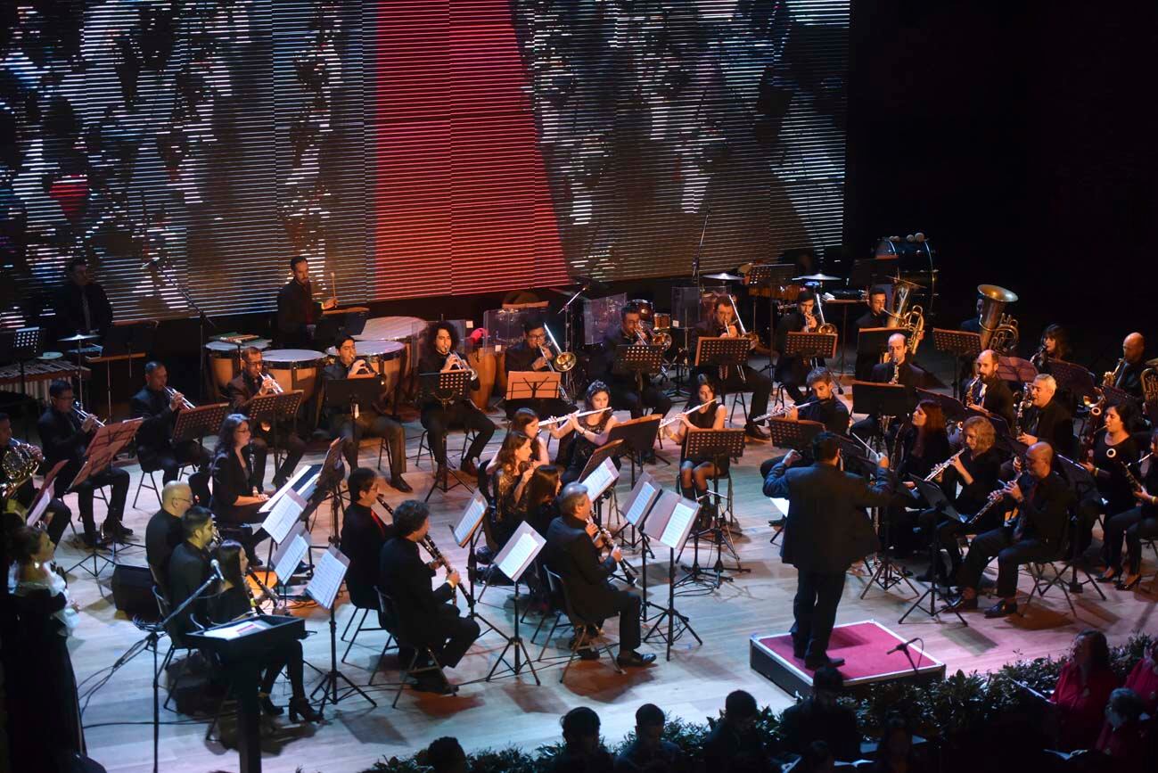 Gala de inauguración del Teatro Comedia con el Gobernador Schiaretti y el electo Martín Llaryora (Facundo Luque / La Voz)