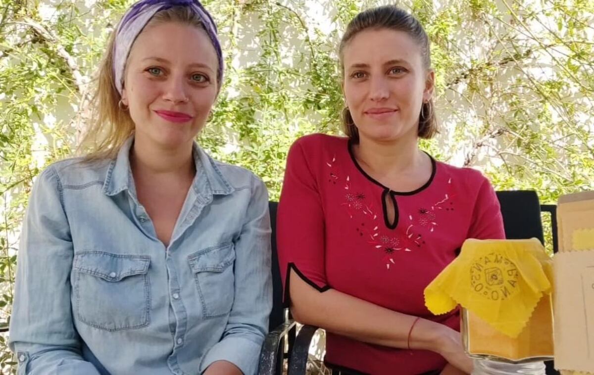 Dos hermanas mendocinas crearon envoltorios sustentables para conservar alimentos
